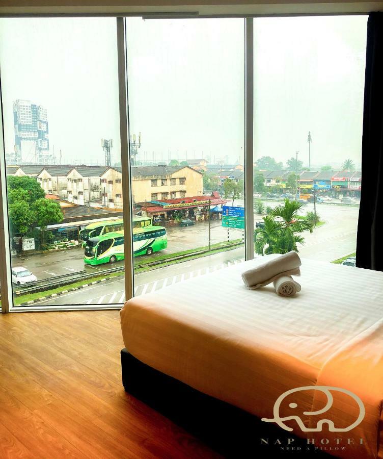 Nap Hotel Johor Bahru Exterior foto